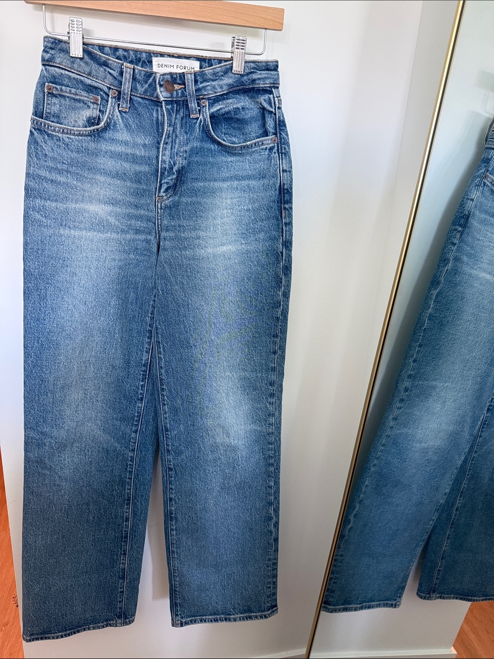 Denim Forum Remy Curve-Fit Hi-Rise Wide Leg Jeans Size 25 • Vintage Medium Blue